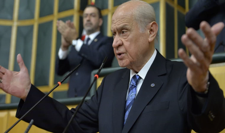 Bahçeli: “Şaibeli soytarılar milletimizde haklı bir öfkeye neden olmaktadır”