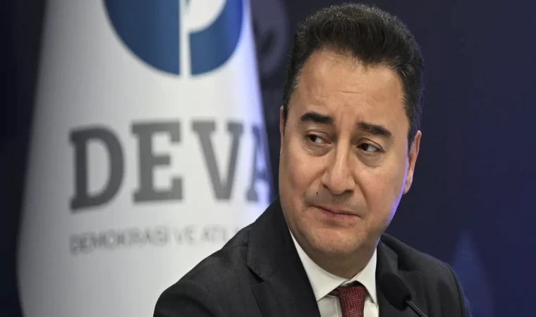 Ali Babacan’dan emekli zam oranlarına eleştiri