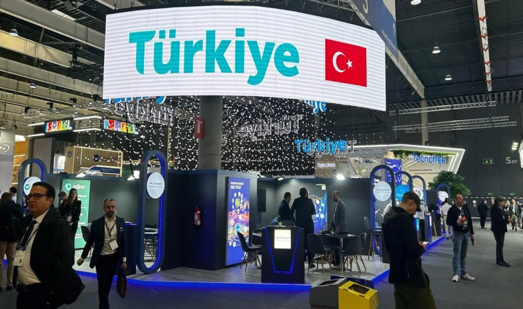 Dünyanın en büyük mobil teknoloji fuarı açıldı