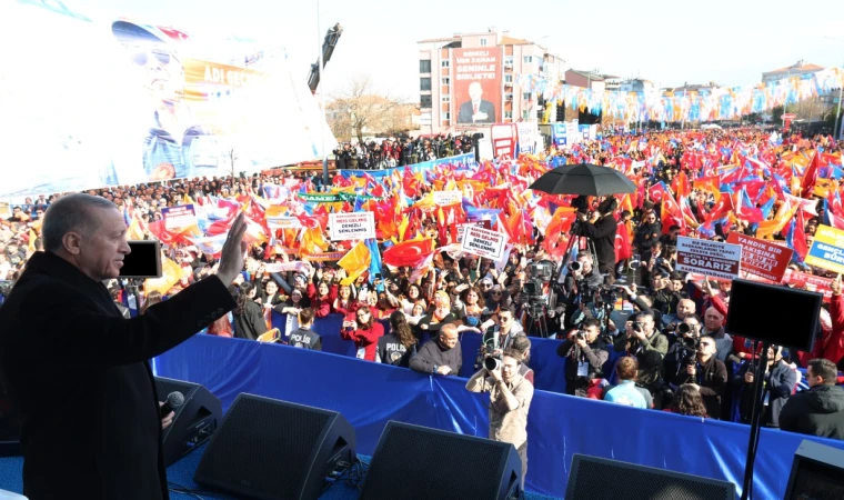 "Muhalefet kendi içlerinde horoz dövüşündeler"