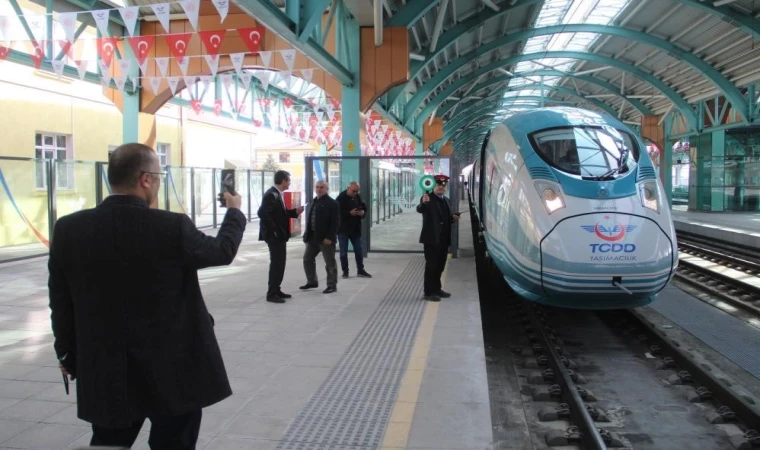 Yüksek Hızlı Tren İstanbul-Sivas seferleri 4 Mayıs’ta başlıyor