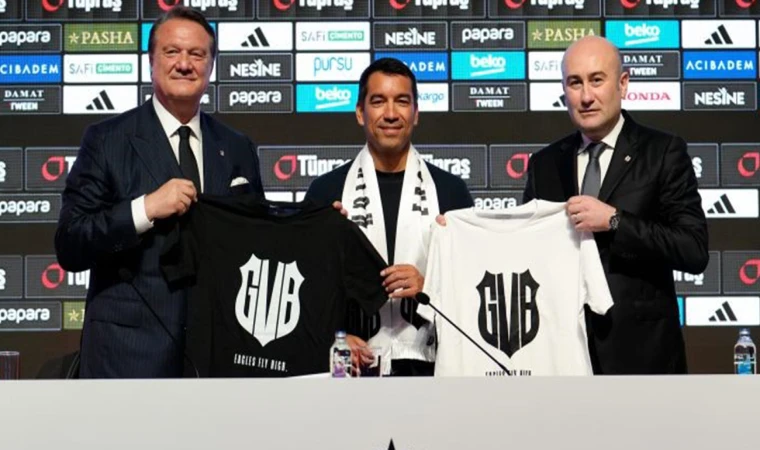 Beşiktaş, Giovanni van Bronckhorst ile sözleşme imzaladı