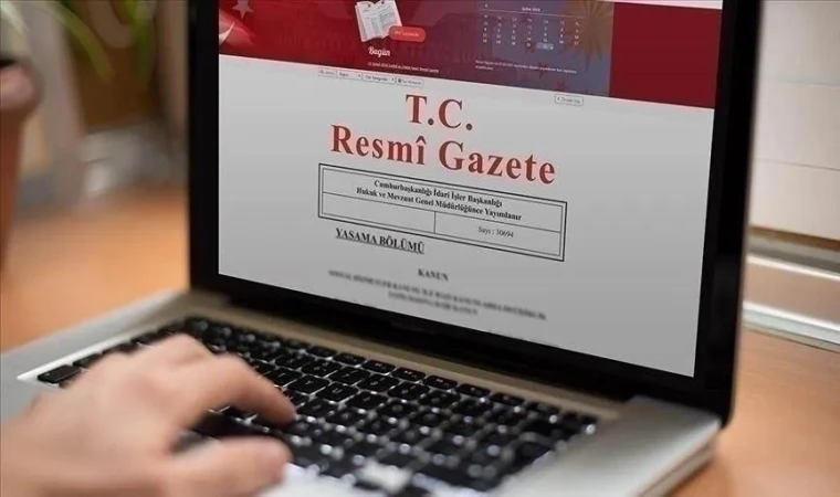 Bazı bakanlıklarda atama ve görevden almalar Resmi Gazete’de