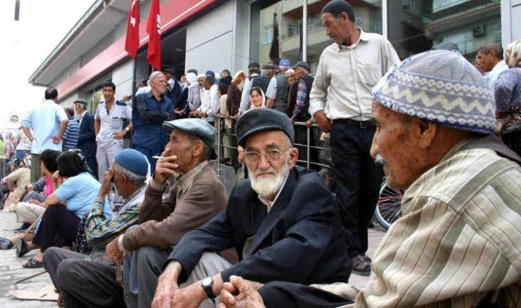 Emekliye on birinci kez destek ödemesi