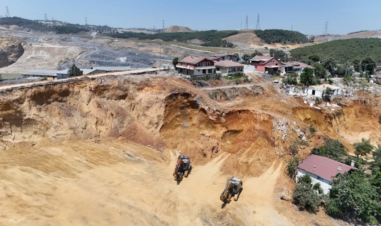 Maden sahası mahalleliyi uçurumda yaşatıyor