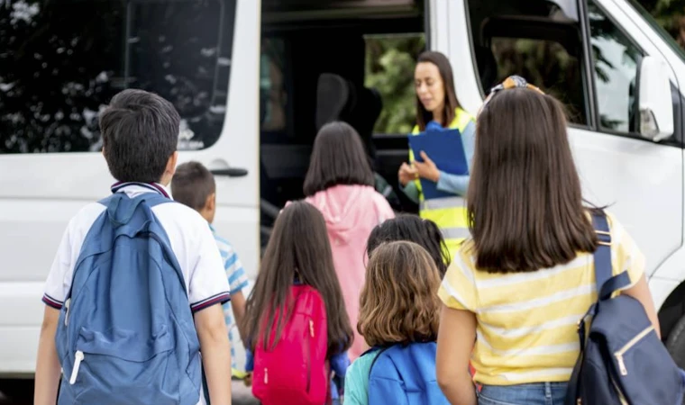 Okul servis ücretlerindeki artış trafiğe yansıdı