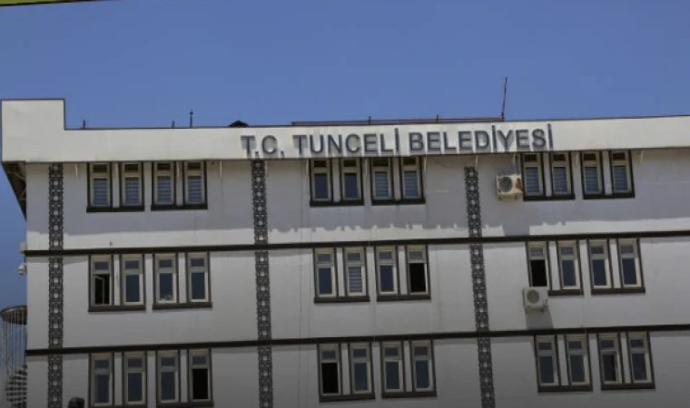 İçişleri Bakanlığı: "Tunceli ve Ovacık belediye başkanları görevden uzaklaştırıldı"