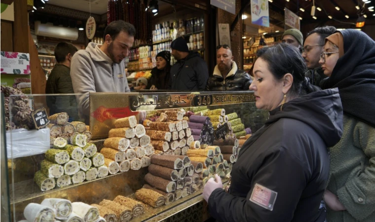 Eminönü’nde Ramazan hareketliliği